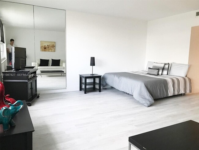 Photo - 100 Lincoln Rd Unidad 1024