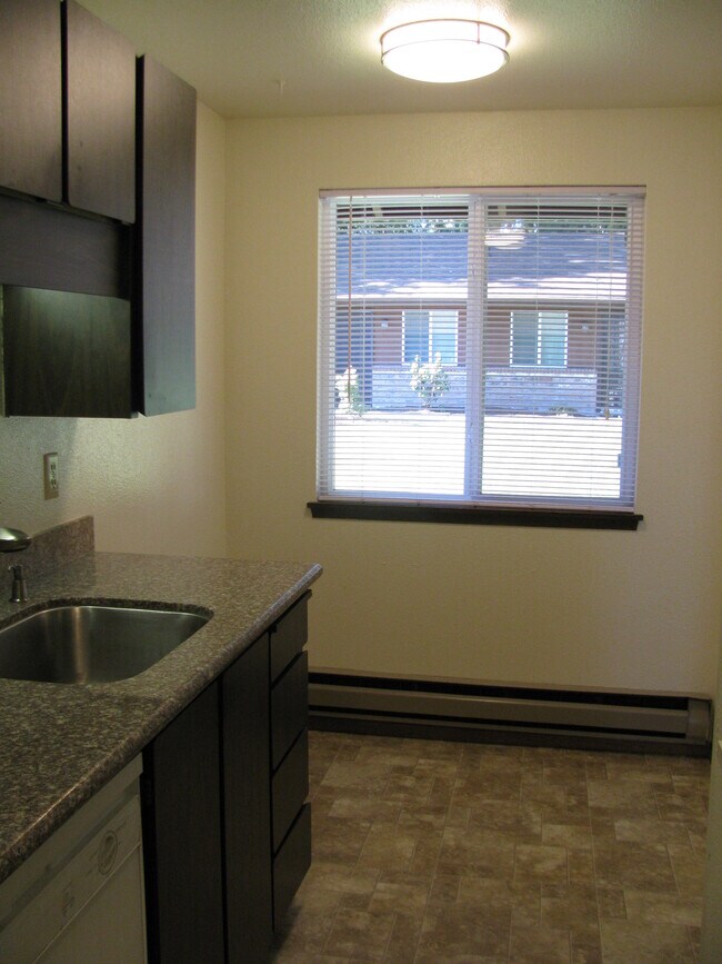 Photo - 11007 66th Ave E Unit #3