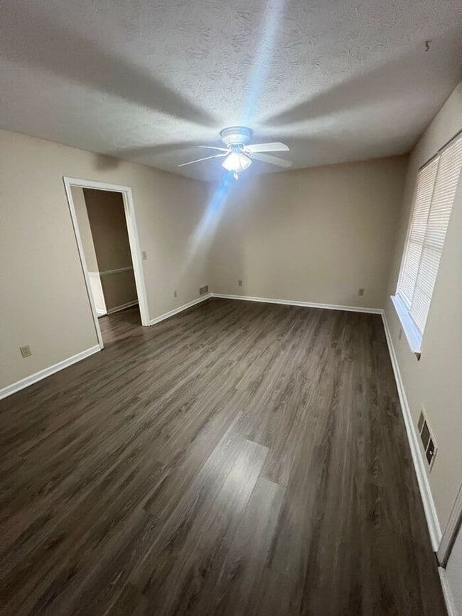 Photo - Amazing Brick Ranch Duplex in Snellville!