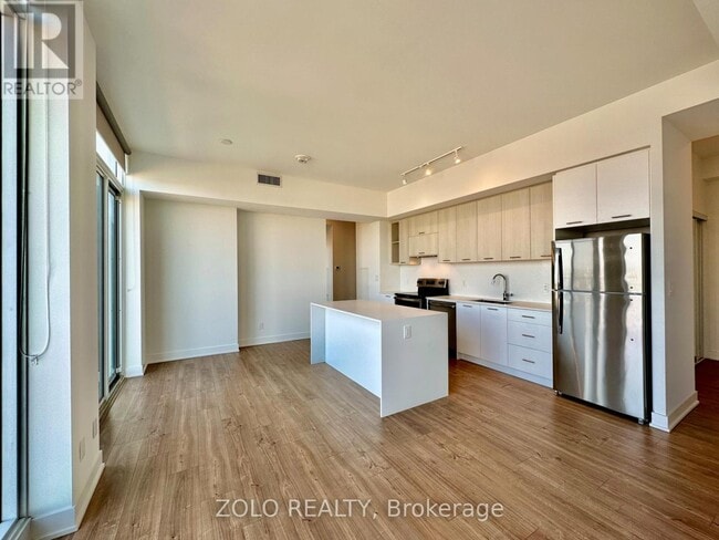 Photo - 180 Veterans Drive Unit 809