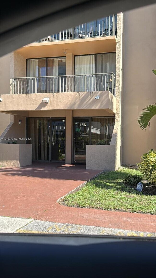 Photo - 16751 NE 9th Ave Unit 101