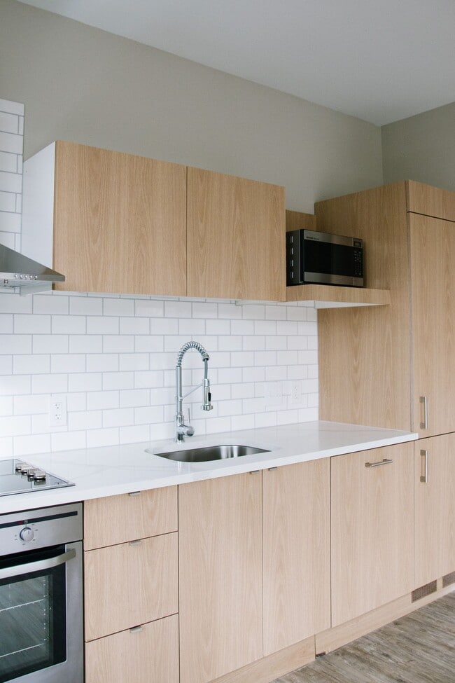 Photo - Hawthorne @ Ladd's - 1 & 2 Bedroom Apartment Homes