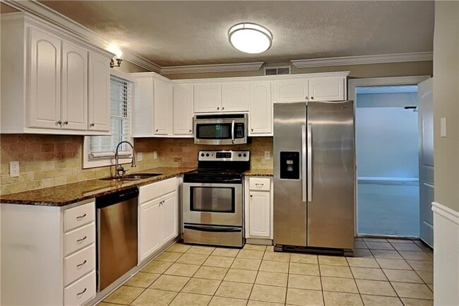 Photo - 2406 Southern Oak Dr SW