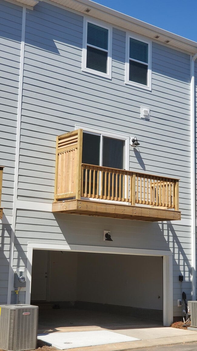 Room in Townhome on Tears Ln