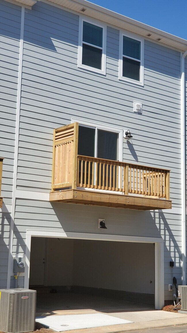 Photo - Room in Townhome on Tears Ln