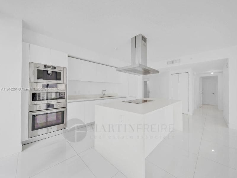 Photo - 300 Sunny Isles Blvd Rental