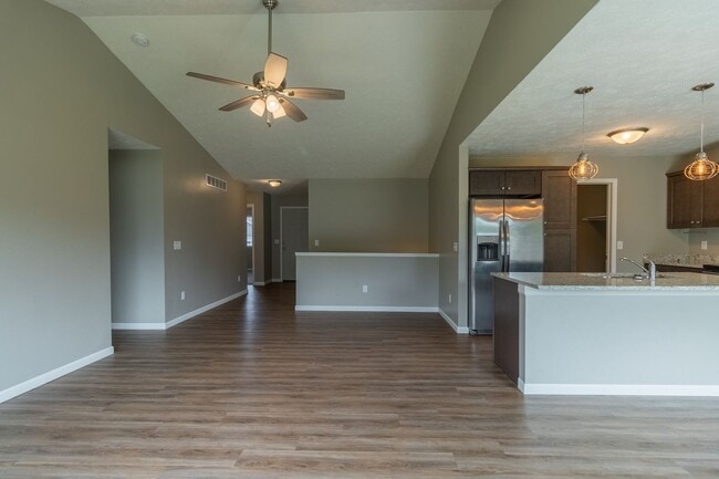 Photo - Gorgeous Newer Home in Nice Family Neighborhood