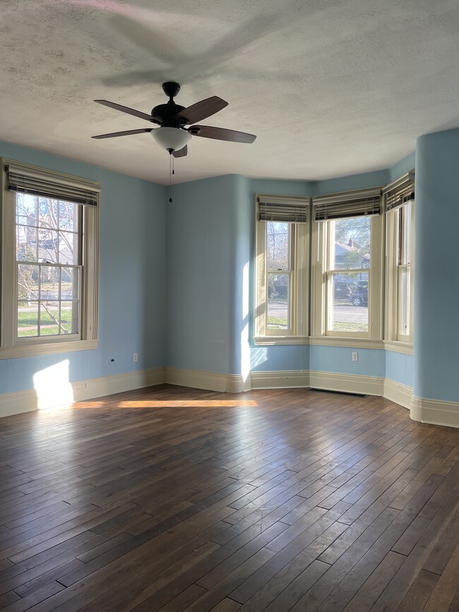 Photo - 20 E Sharon Rd Unit Apt. # 1