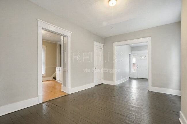 Photo - 844 S 33rd St