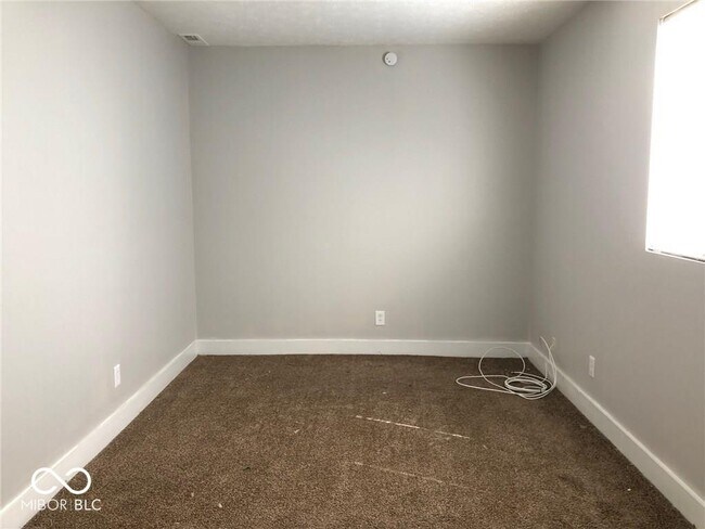 Photo - 651 N Beville Ave