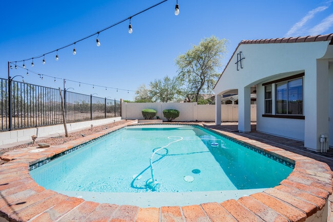 Photo - 17564 W Verdin Rd