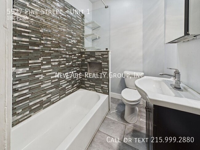 Photo - 5927 Pine St Unidad 1