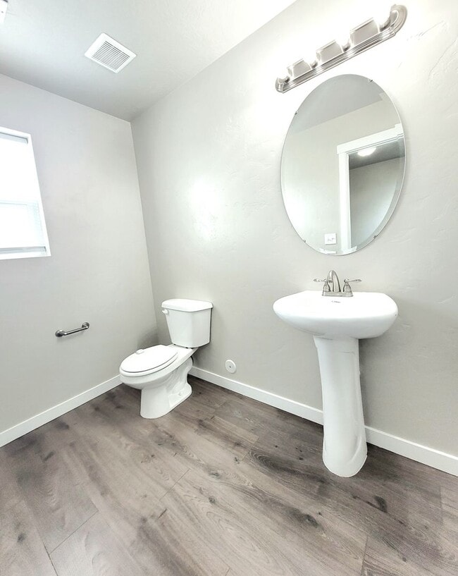 Photo - Beautiful 4 bedroom Nampa home