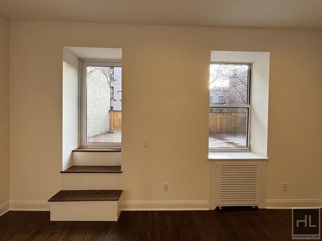 Photo - WEST 9 AVE Unidad 9