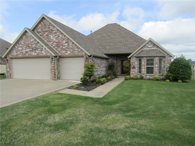 Building Photo - 4200 SW Rhinestone Blvd