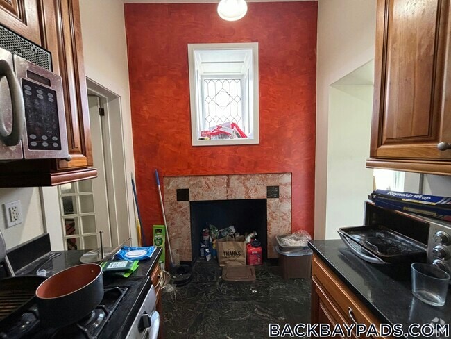 Building Photo - 362 Commonwealth Ave Rental