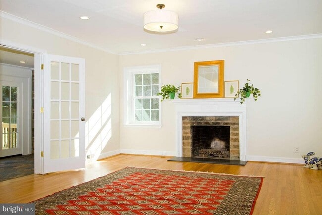 Photo - 3717 Fordham Rd NW