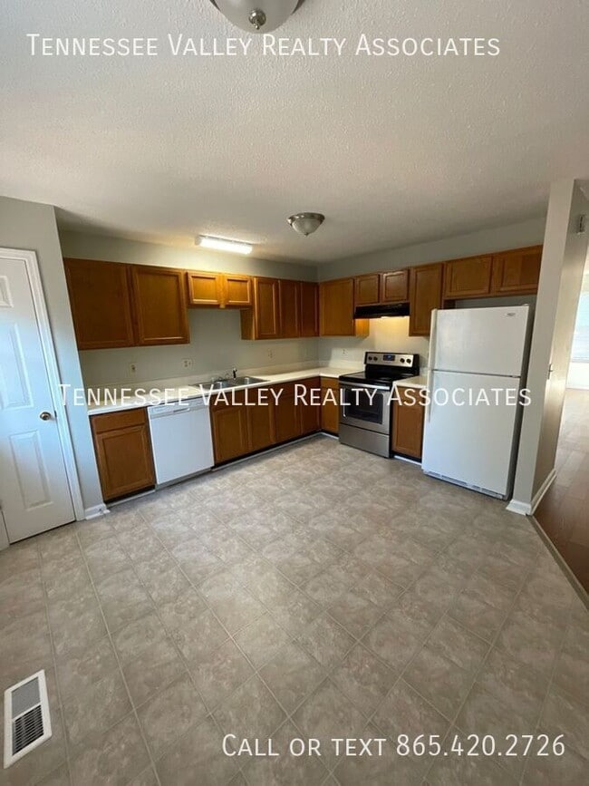 Photo - 900 Kirk Ave