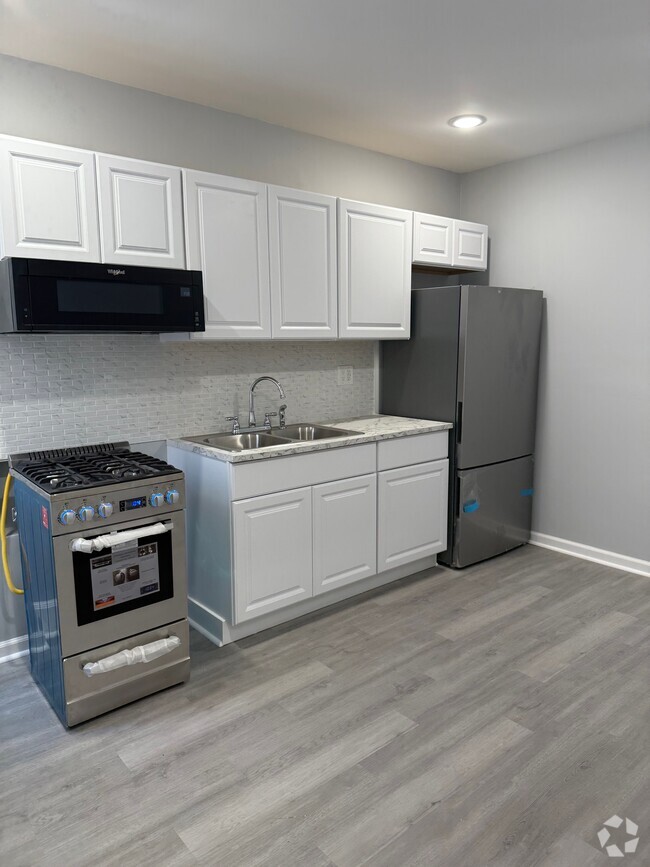 Building Photo - 2204 S 15th St Rental