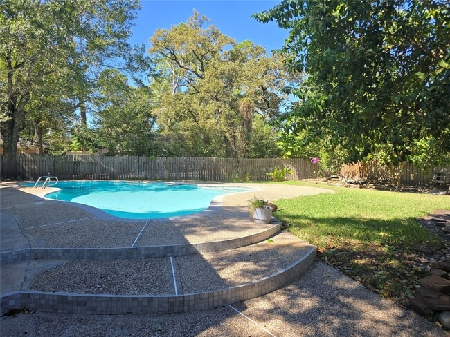 Photo - 19103 Whitewood Dr