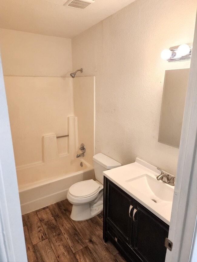 499 E Navajo Ave Unidad 4