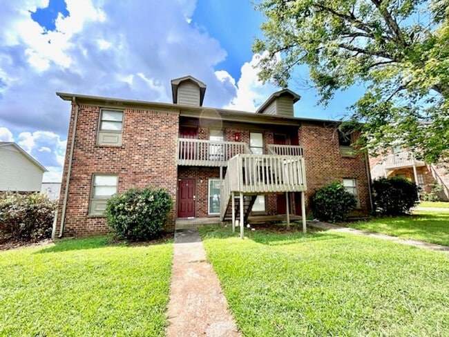 Building Photo - 4425 Torrance Dr NW Unit 4425 Torrance A