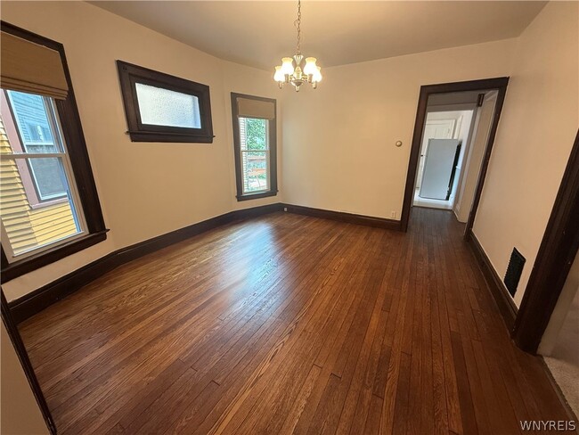 Photo - 501 Bird Ave