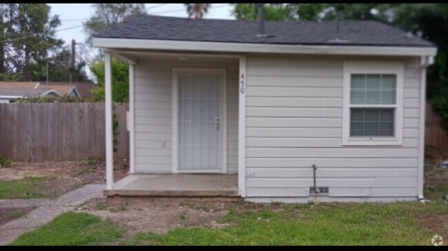 Building Photo - 450 Peralta Ave. Unit 450 Peralta Ave (Studio) Rental