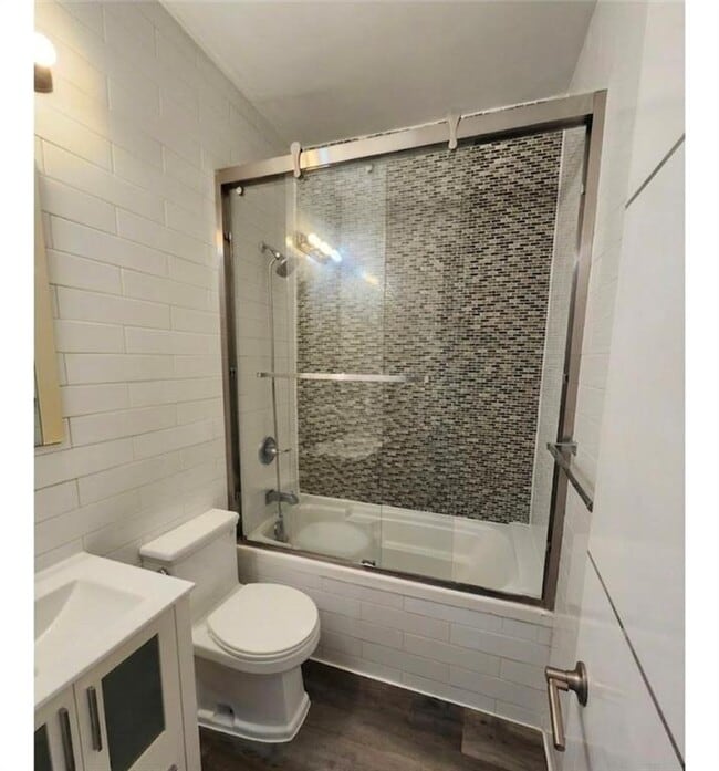 Photo - 156 Norwood Ave Unit 1