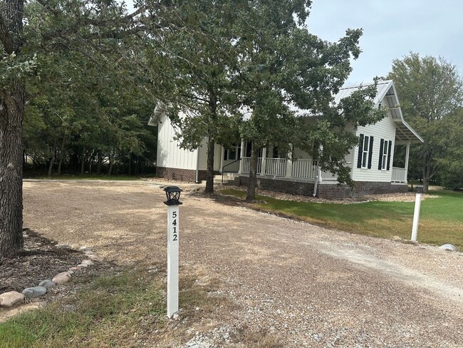 Photo - 5412 Raymond Stotzer Pkwy