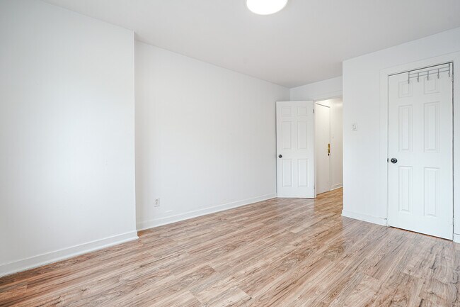 Photo - 8810 R. Sherbrooke E Unit 3