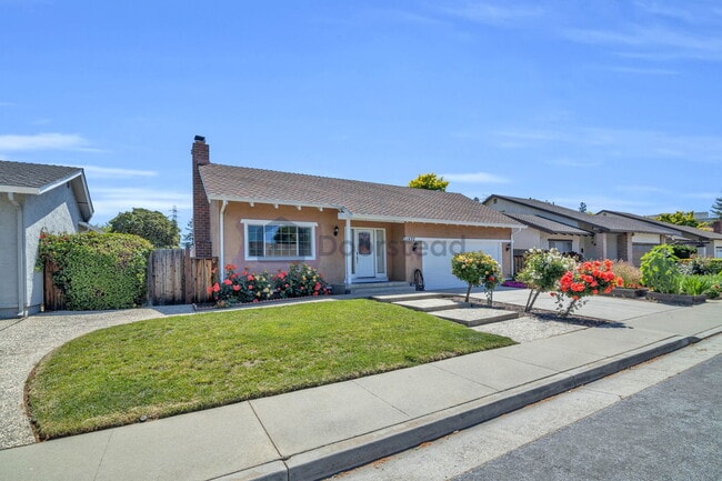 Photo - 1492 Via Cancion