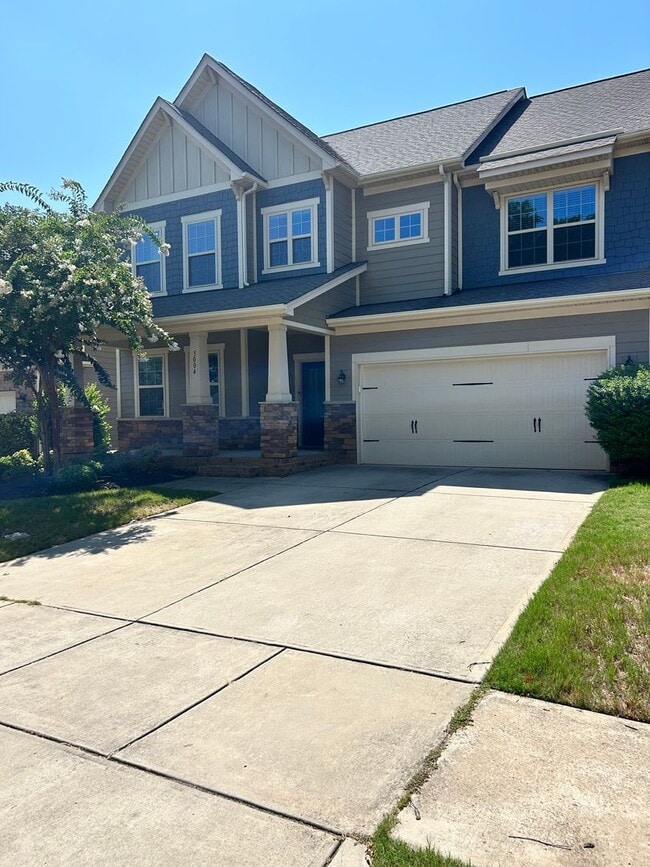 Building Photo - Home in Millbridge!