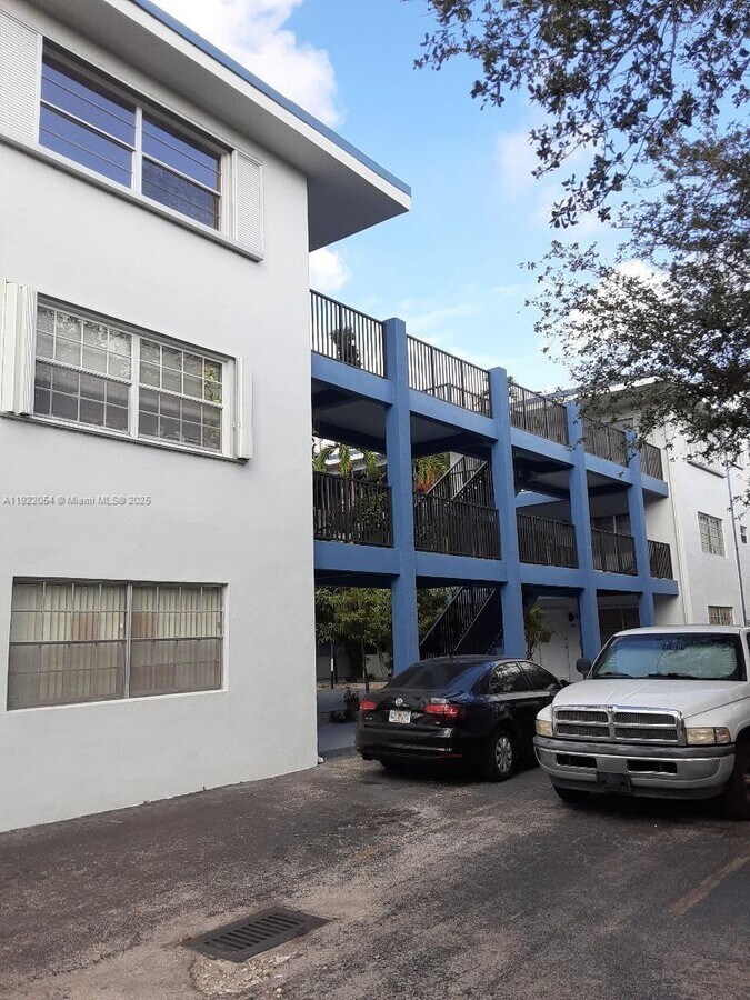 Photo - 1943 Monroe St Unit 306A