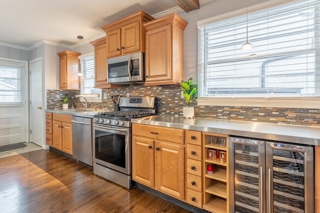 Photo - 1601 15th Ave S