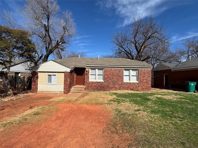 Photo - 2119 NE 26th St