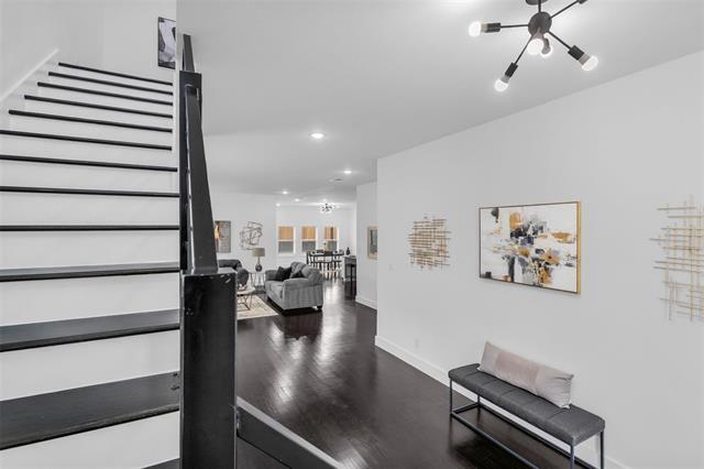 Photo - 407 Dubois Ave