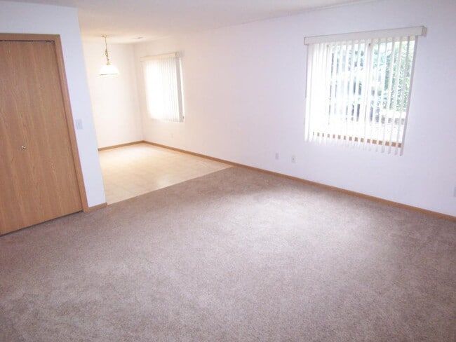 Photo - Woodside Apartments