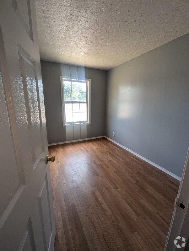 Building Photo - 14 N Ritchie Ave Unit 14 N Ritchie Rental
