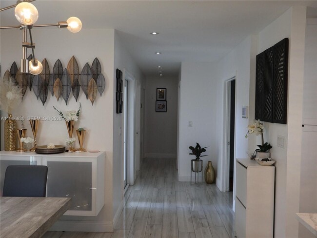 Photo - 5505 SW 9th St