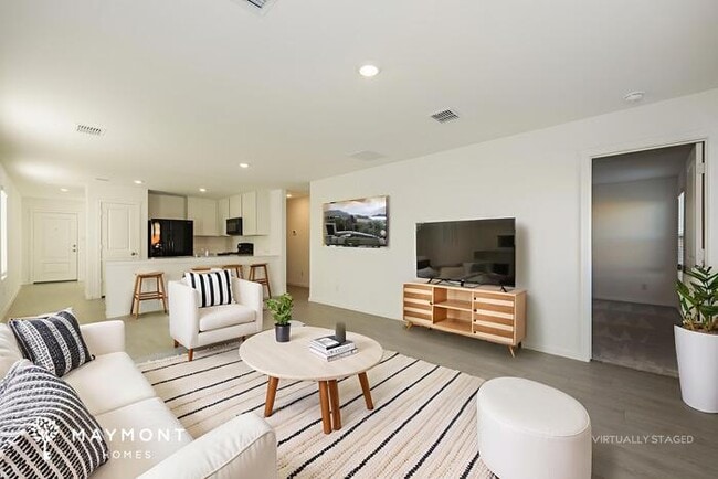 Photo - 3036 Burmese St