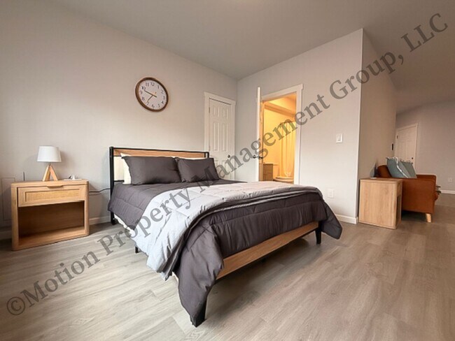 Photo - 6918 Northside Dr Unit C