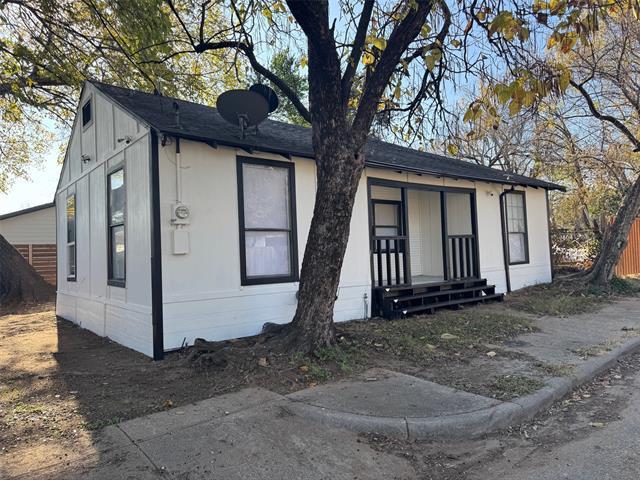 Photo - 3110 Roby St