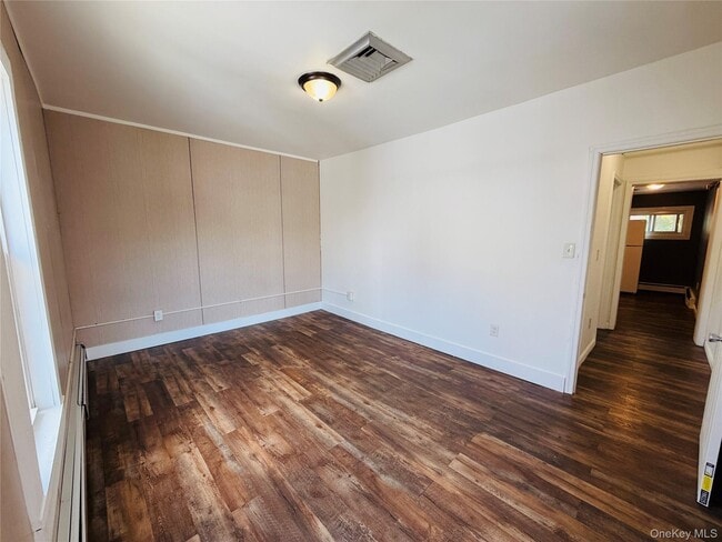 Photo - 125 Wickham Ave Unit 3B