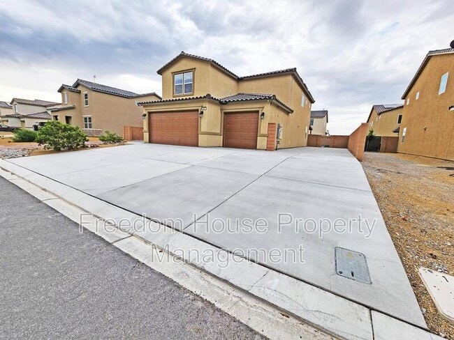 Photo - 3821 E Weld Ave