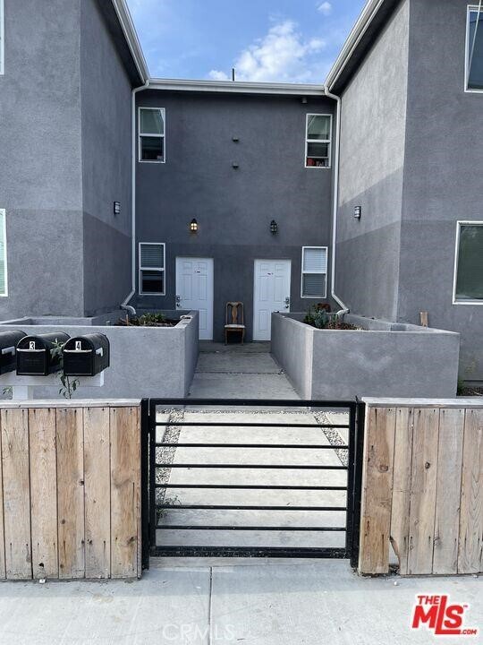 Photo - 437 N Fries Ave Townhome