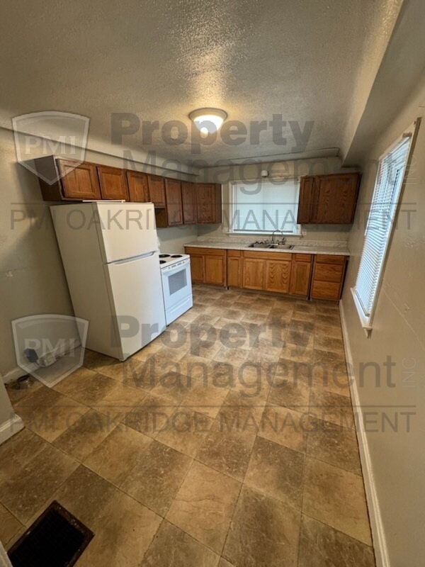 Photo - Lower Level 1 Bed 1 Bath Apartment Unit 1