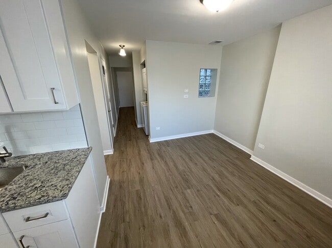 Photo - 2677 N Lincoln Ave Unidad 3R