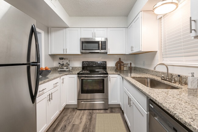 Building Photo - Fort Mill Townhomes