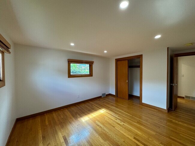 Photo - 18 W Pine St Unidad 2